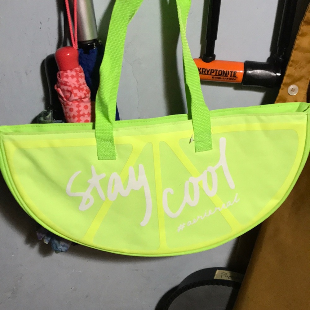 aerie lime drink cooler NWOT